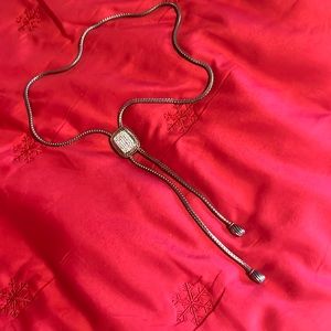 Silver tone adjustable length necklace